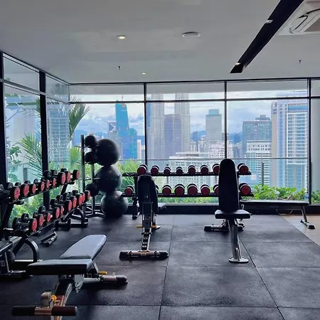 7Px 2Br Family Gathering Loft @ Colony, Near Quill City Mall & Monorail